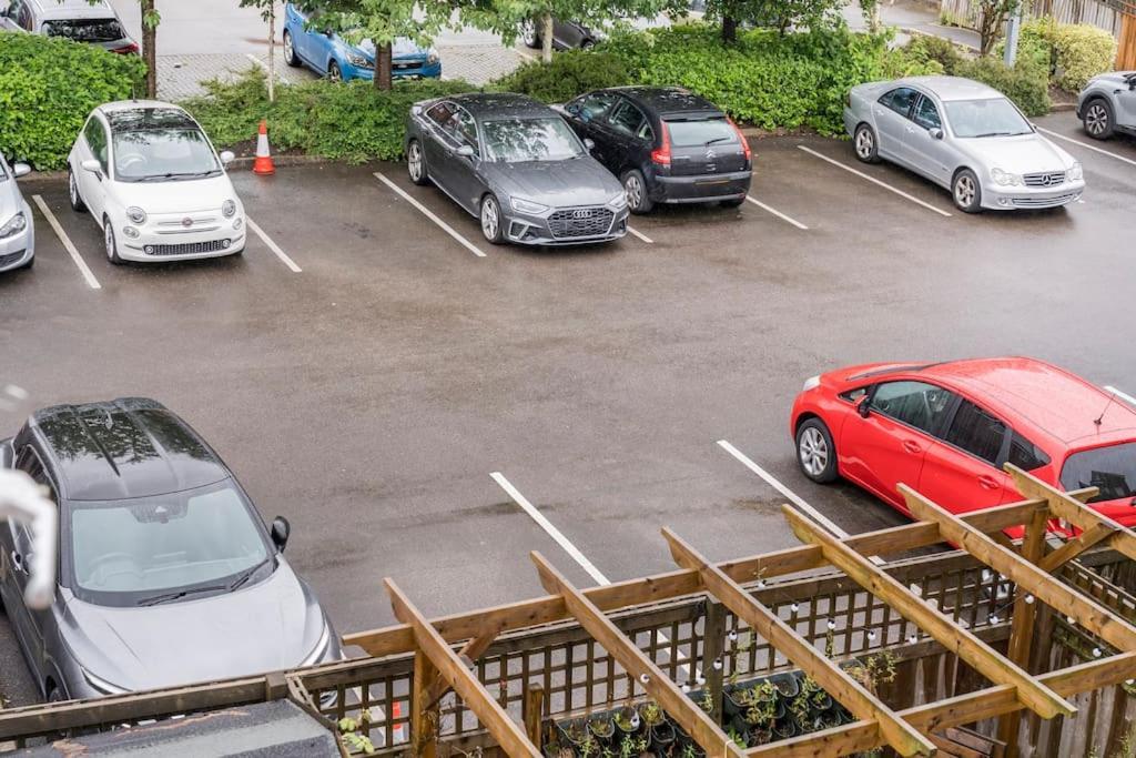 En-Suit Room With Free Dedicated Parking マンチェスター エクステリア 写真